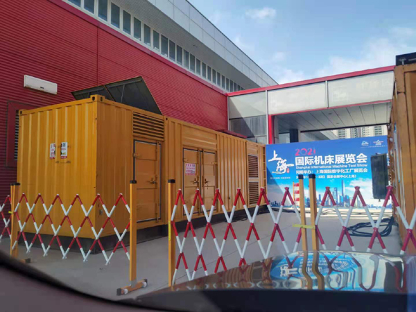 德安发电车出租-发电机无电压或电压太低怎么办？