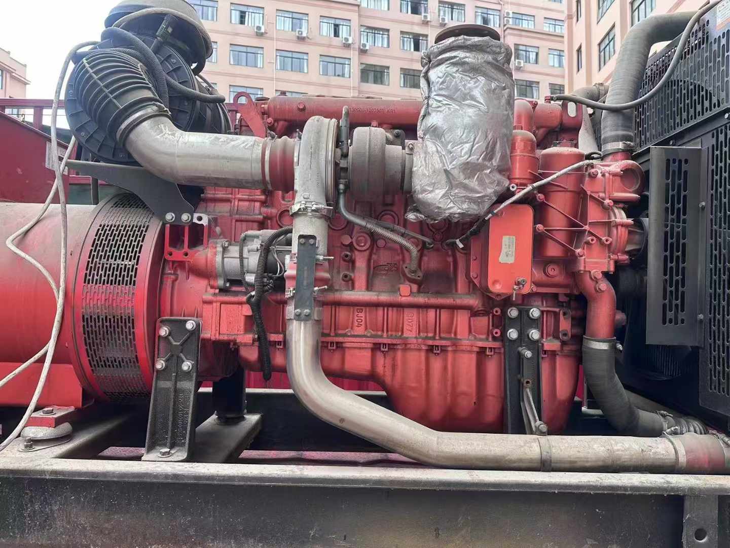 德安如何选择适合 600kW 柴油发电机组的过载保护器？